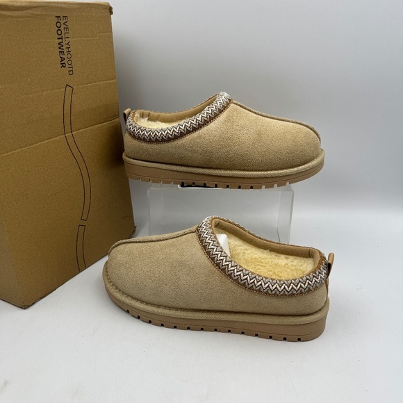 NEW Evellyhootd Snow Boot Suede Leather EUR 38 Beige - Picture 1 of 7
